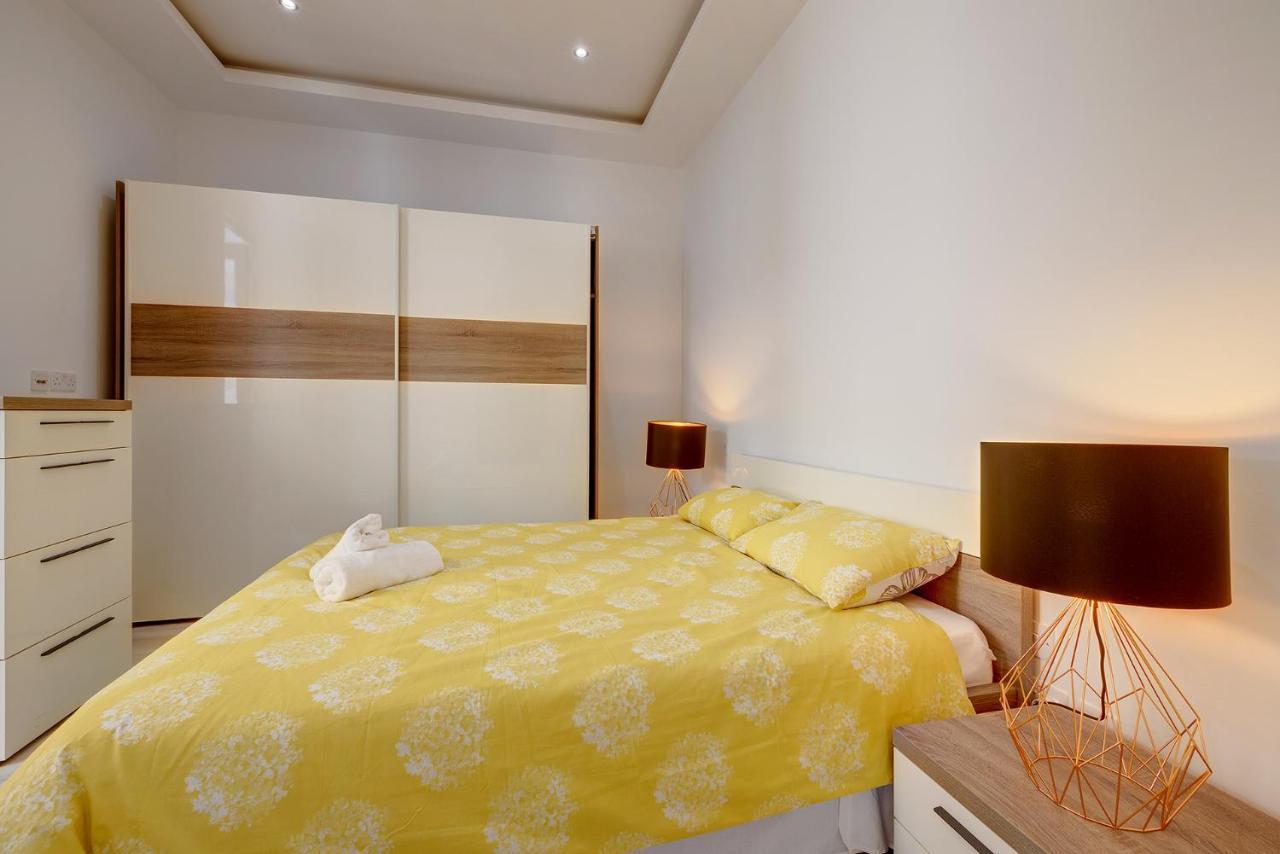 Modern Apartment In The Best Area Of Сліма Екстер'єр фото